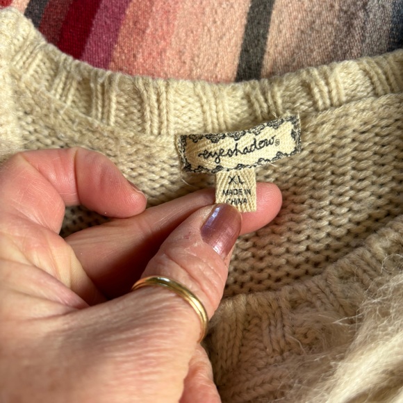 Eyeshadow faux fir vest - Picture 4 of 6